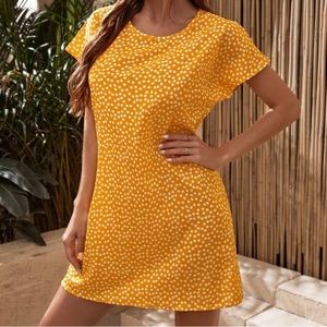 SHEIN NWOT size S Batwing Sleeve Ditsy Floral Dress